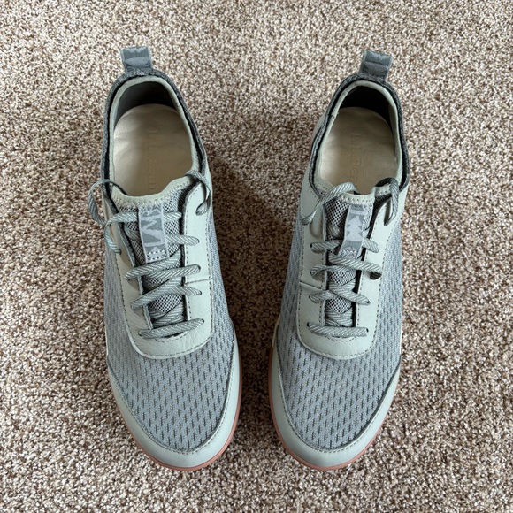 L.L. Bean Shoes - LL Bean Vacationland Sneakers